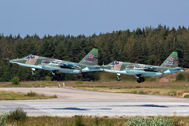 avioane su-25