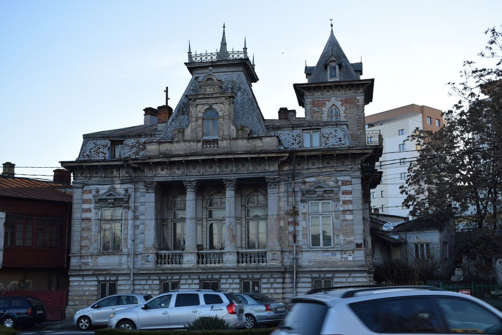 casa lui aron băiulescu