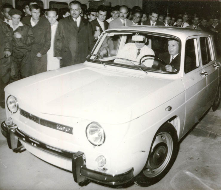 ceaușescu la volanul unei dacii