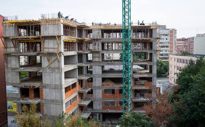 case în construcție
