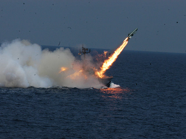 rachetă p-15