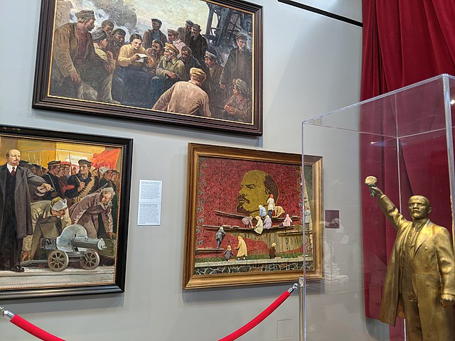 picturi cu propagandă sovietică