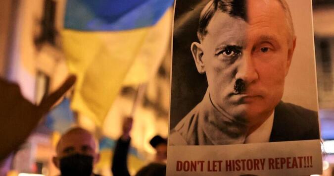 imagine protest putin hitler