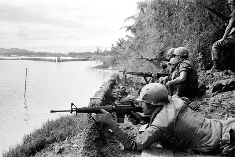 soldați americani în vietnam