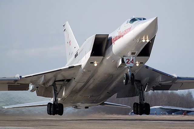 avionul tu-22m3